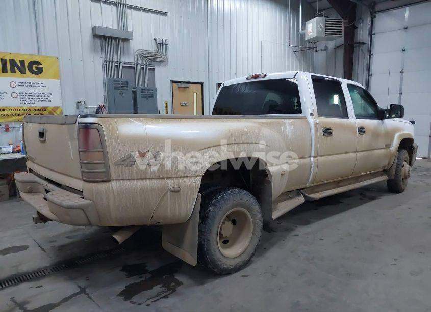 Photo 4 of 2007 Chevrolet Silverado 3500 CLASSIC LT1 (VIN 1GCJK33G87F126154)