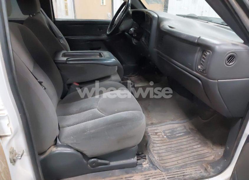 Photo 6 of 2007 Chevrolet Silverado 3500 CLASSIC LT1 (VIN 1GCJK33G87F126154)