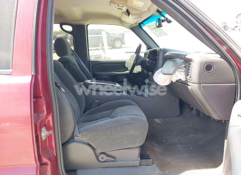 Photo 5 of 2004 Chevrolet Silverado 3500 LS (VIN 1GCJK33U94F253271)