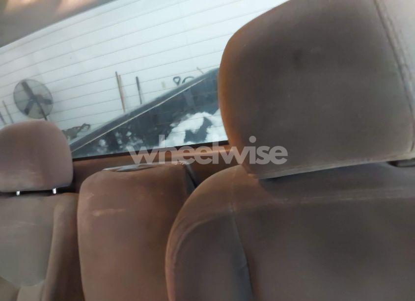 Photo 6 of 2004 Chevrolet Silverado 3500 LS (VIN 1GCJK34G34E222807)