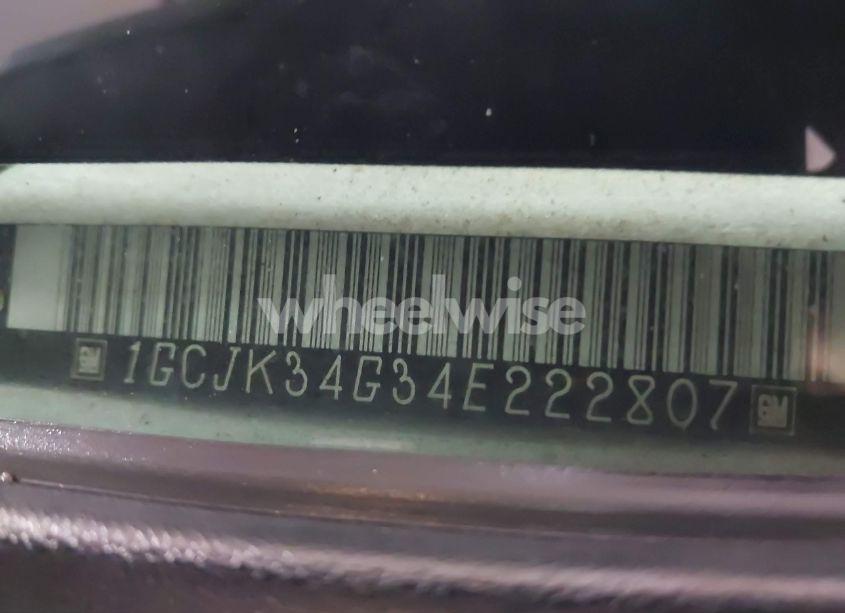 Photo 8 of 2004 Chevrolet Silverado 3500 LS (VIN 1GCJK34G34E222807)