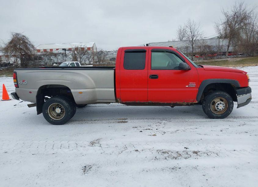 Photo 13 of 2003 Chevrolet Silverado 3500 LS (VIN 1GCJK39113E184061)