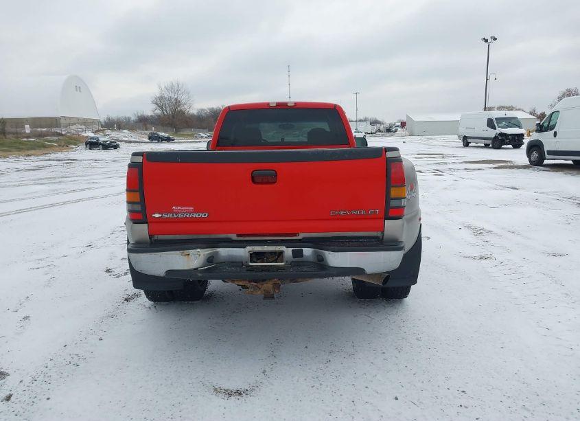 Photo 15 of 2003 Chevrolet Silverado 3500 LS (VIN 1GCJK39113E184061)