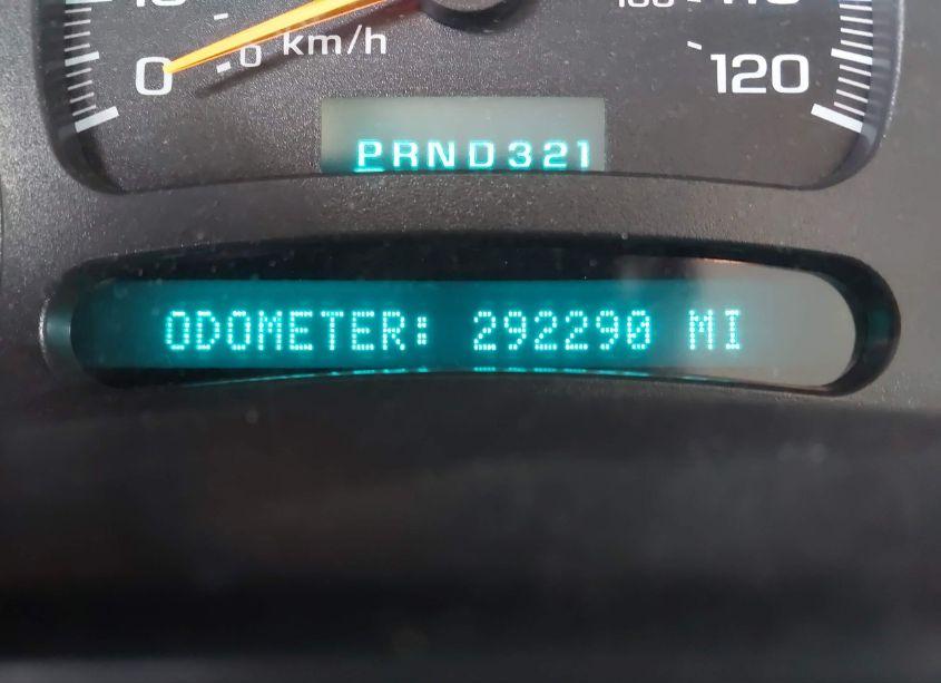 Photo 5 of 2003 Chevrolet Silverado 3500 LS (VIN 1GCJK39113E184061)