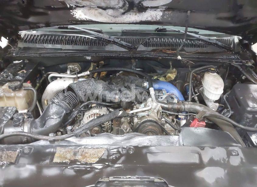 Photo 10 of 2003 Chevrolet Silverado 3500 LS (VIN 1GCJK39113E295256)