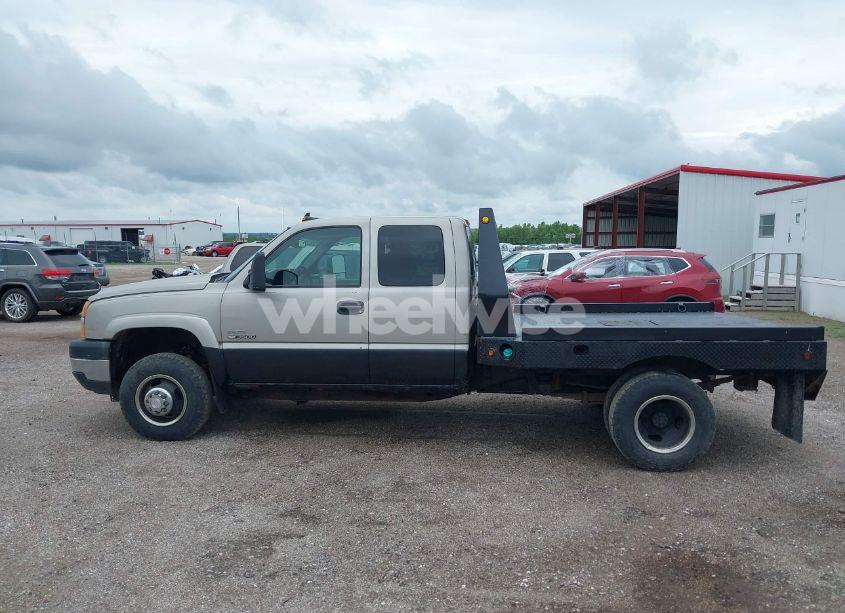 Photo 15 of 2007 Chevrolet Silverado 3500 CLASSIC LT1 (VIN 1GCJK39D57E179185)