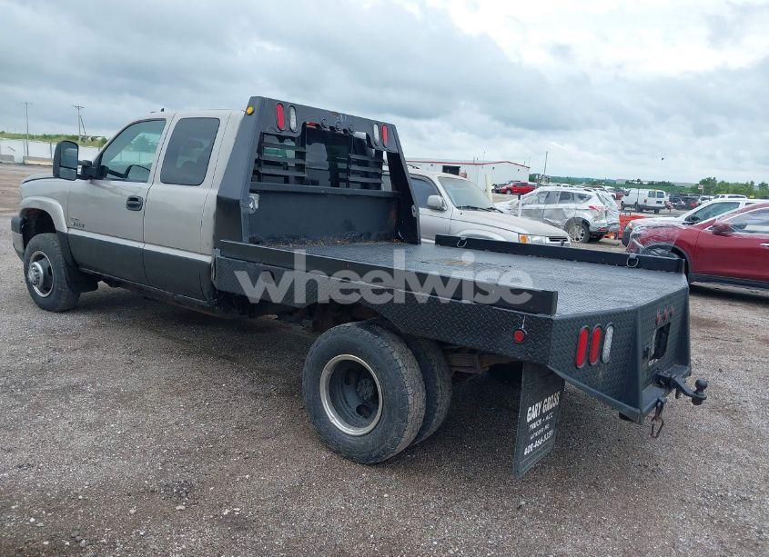 Photo 3 of 2007 Chevrolet Silverado 3500 CLASSIC LT1 (VIN 1GCJK39D57E179185)