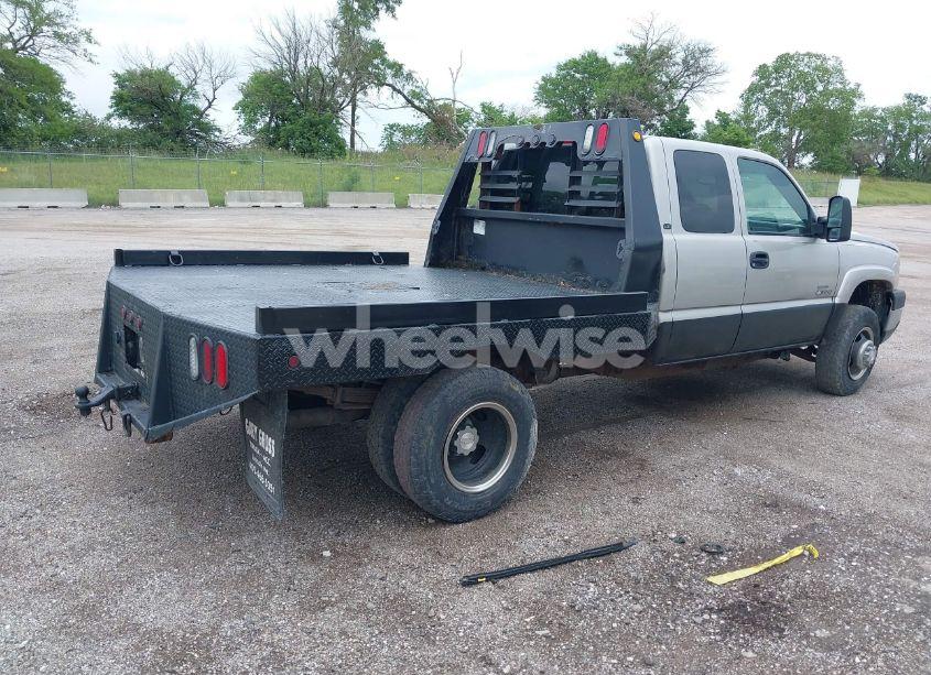 Photo 4 of 2007 Chevrolet Silverado 3500 CLASSIC LT1 (VIN 1GCJK39D57E179185)