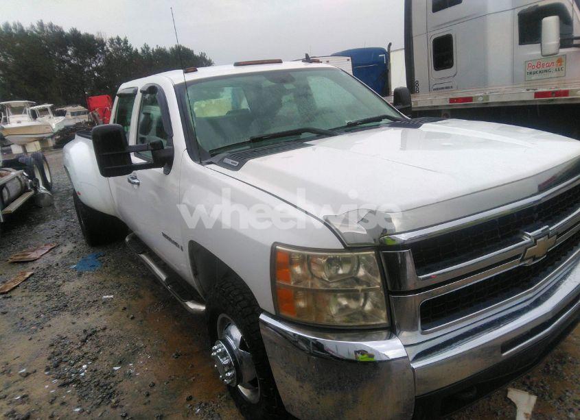 2009 Chevrolet Silverado 3500HD WORK TRUCK (VIN 1GCJK73679F152004) main photo