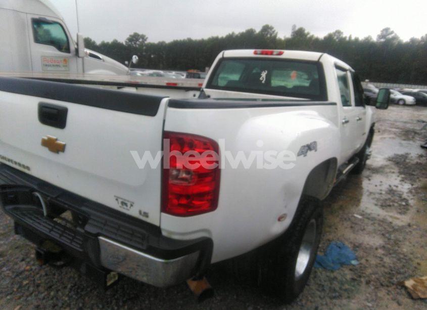 Photo 4 of 2009 Chevrolet Silverado 3500HD WORK TRUCK (VIN 1GCJK73679F152004)