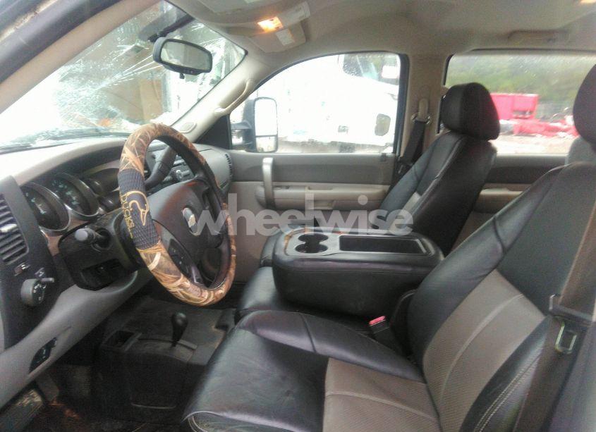 Photo 6 of 2009 Chevrolet Silverado 3500HD WORK TRUCK (VIN 1GCJK73679F152004)