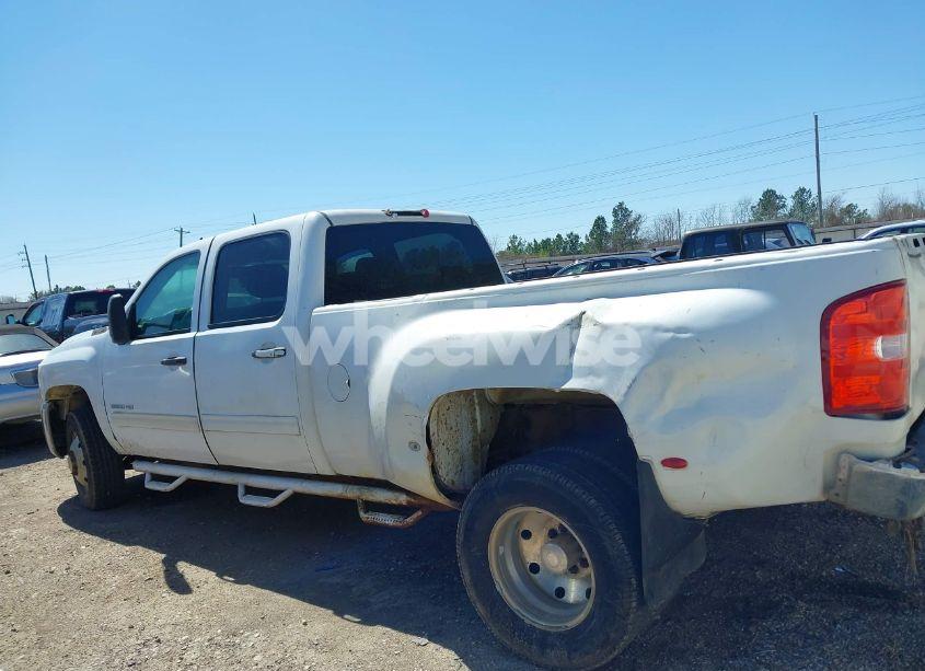 Photo 14 of 2009 Chevrolet Silverado 3500HD LT (VIN 1GCJK83639F139725)