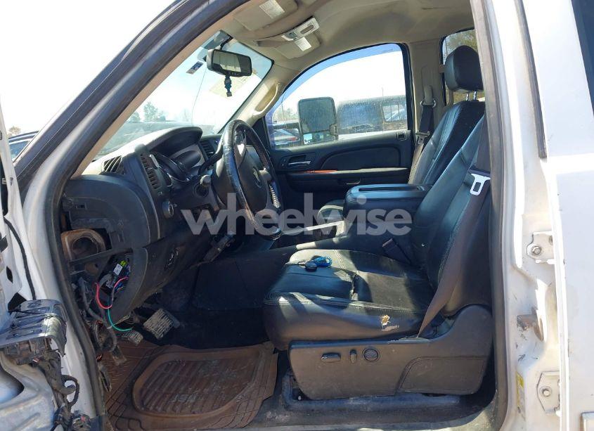 Photo 6 of 2009 Chevrolet Silverado 3500HD LT (VIN 1GCJK83639F139725)