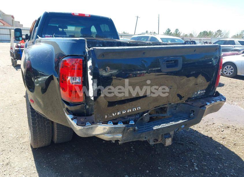 Photo 11 of 2009 Chevrolet Silverado 3500HD LTZ (VIN 1GCJK93689F114681)