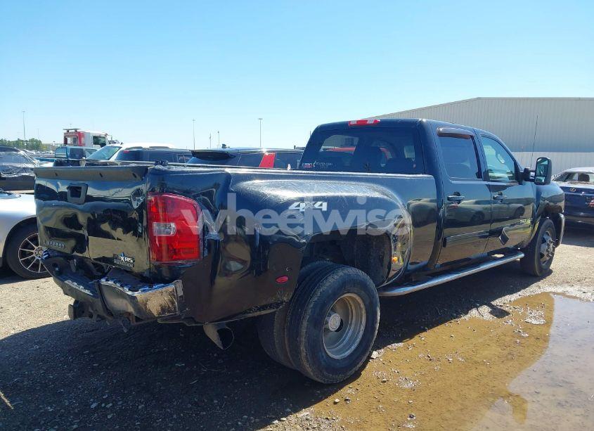 Photo 4 of 2009 Chevrolet Silverado 3500HD LTZ (VIN 1GCJK93689F114681)