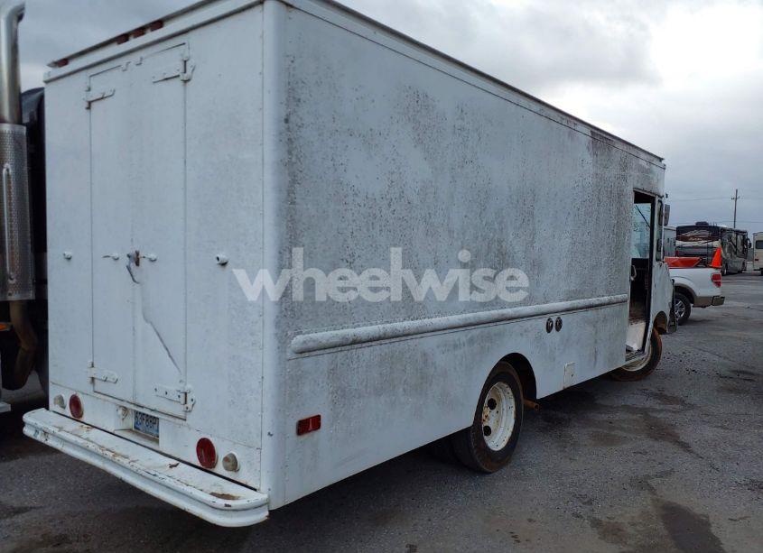 Photo 4 of 1982 Chevrolet P30 (VIN 1GCJP32M6C3302915)