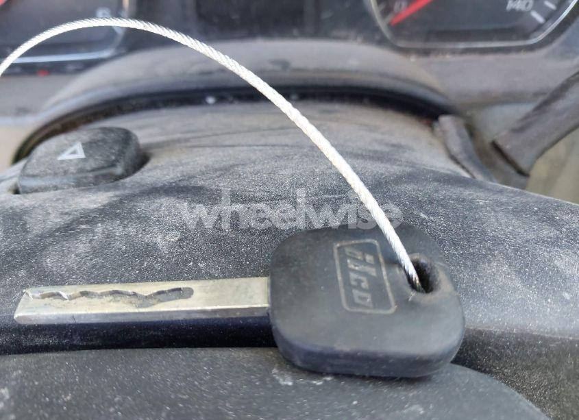 Photo 11 of 2016 Chevrolet Silverado 1500 WT (VIN 1GCNCNEC2GZ367601)