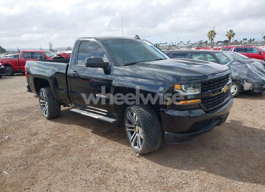 2017 Chevrolet Silverado 1500 LS (VIN 1GCNCNEC2HZ400579) main photo
