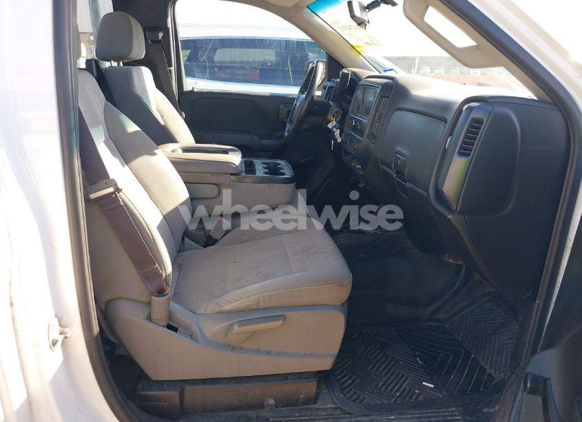 Photo 5 of 2017 Chevrolet Silverado 1500 WT (VIN 1GCNCNEC3HZ190395)