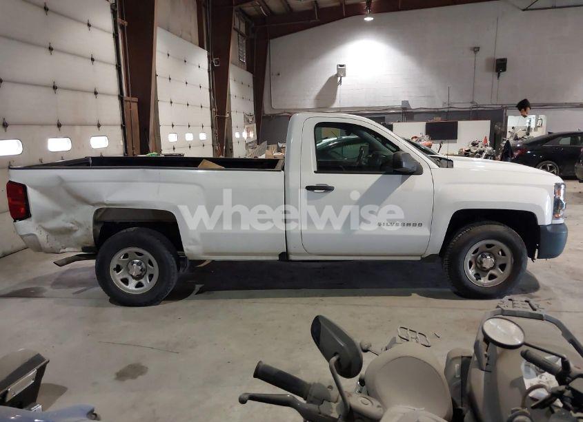 Photo 14 of 2018 Chevrolet Silverado 1500 WT (VIN 1GCNCNEC4JZ102492)