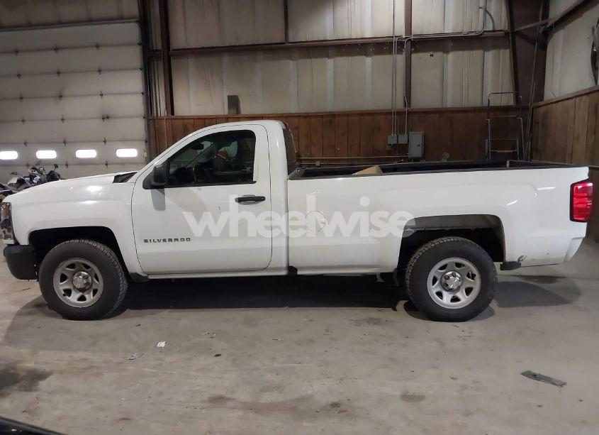 Photo 15 of 2018 Chevrolet Silverado 1500 WT (VIN 1GCNCNEC4JZ102492)