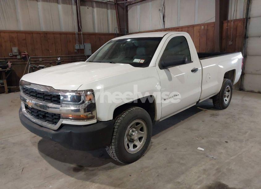 Photo 2 of 2018 Chevrolet Silverado 1500 WT (VIN 1GCNCNEC4JZ102492)