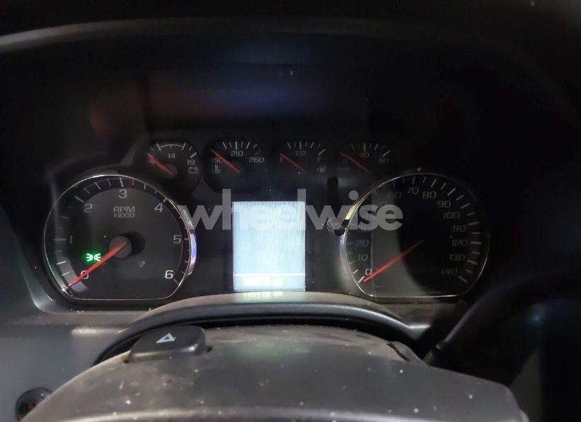 Photo 7 of 2018 Chevrolet Silverado 1500 WT (VIN 1GCNCNEC4JZ102492)