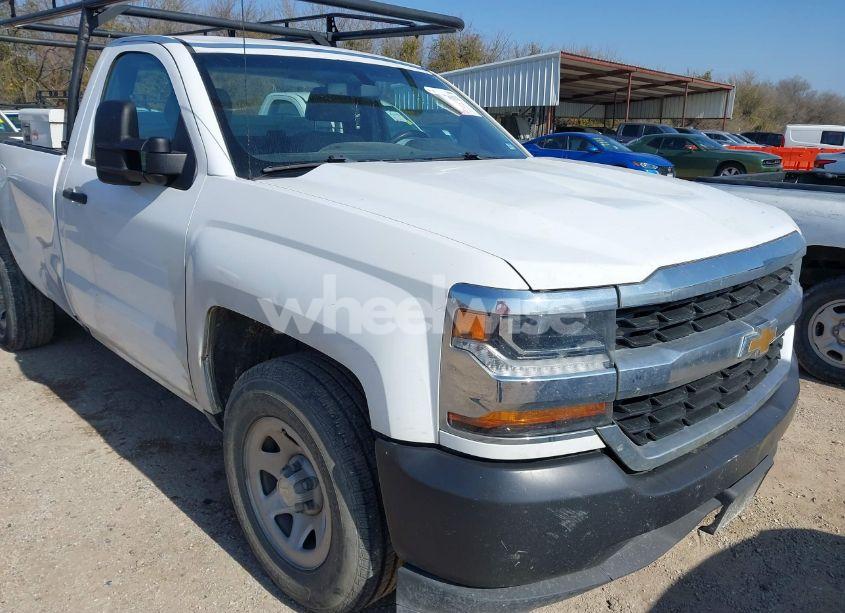 2018 Chevrolet Silverado 1500 WT (VIN 1GCNCNEC4JZ319279) main photo