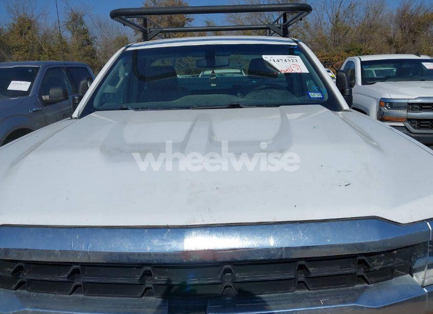 Photo 11 of 2018 Chevrolet Silverado 1500 WT (VIN 1GCNCNEC4JZ319279)