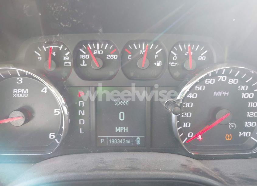 Photo 6 of 2018 Chevrolet Silverado 1500 WT (VIN 1GCNCNEC4JZ319279)