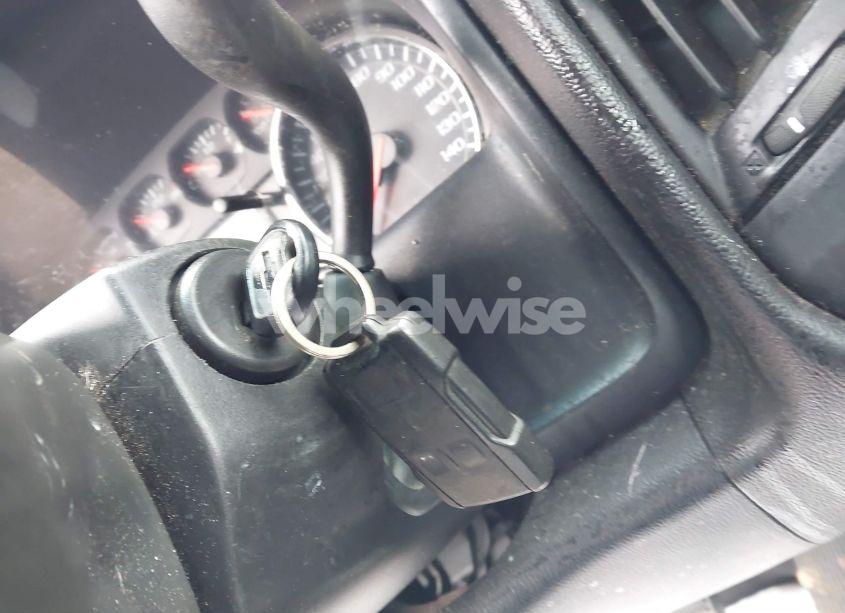 Photo 11 of 2018 Chevrolet Silverado 1500 WT (VIN 1GCNCNEC5JZ906879)