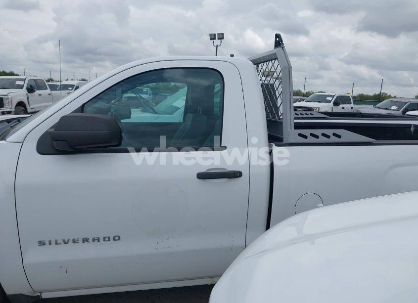 Photo 13 of 2016 Chevrolet Silverado 1500 WT (VIN 1GCNCNEC7GZ206743)