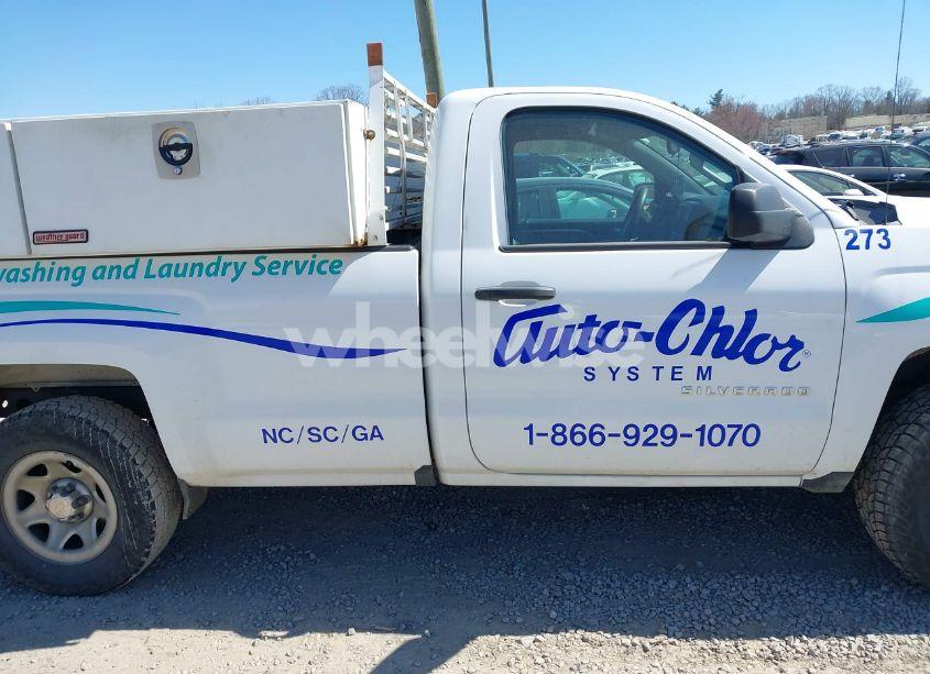 Photo 13 of 2018 Chevrolet Silverado 1500 WT (VIN 1GCNCNEC7JZ160368)