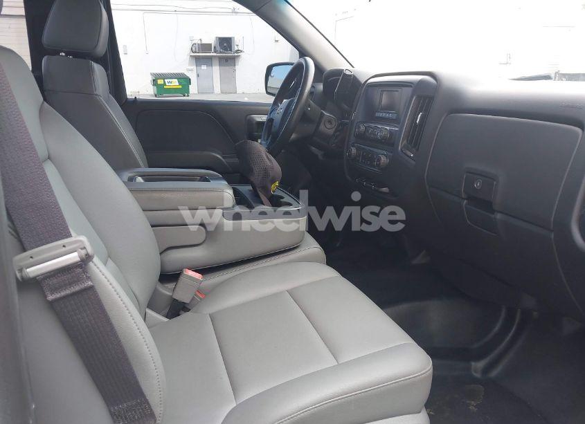 Photo 5 of 2017 Chevrolet Silverado 1500 WT (VIN 1GCNCNEH0HZ311542)