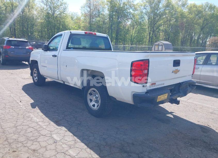 Photo 3 of 2018 Chevrolet Silverado 1500 WT (VIN 1GCNCNEH0JZ294408)