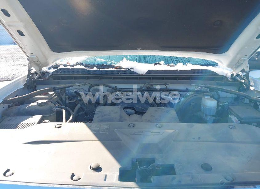 Photo 10 of 2017 Chevrolet Silverado 1500 WT (VIN 1GCNCNEH1HZ103766)