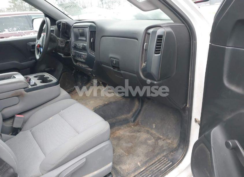 Photo 5 of 2017 Chevrolet Silverado 1500 WT (VIN 1GCNCNEH2HZ102092)