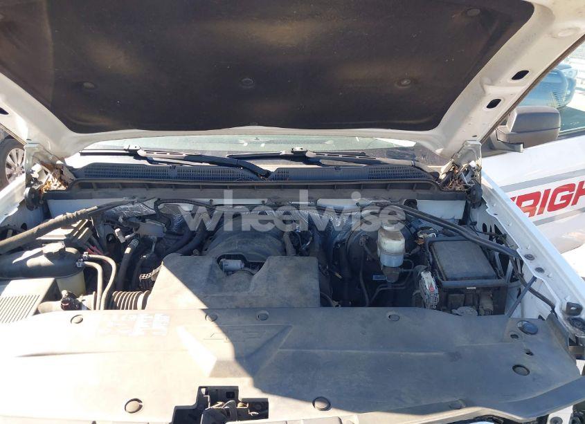 Photo 10 of 2018 Chevrolet Silverado 1500 WT (VIN 1GCNCNEH2JZ148429)