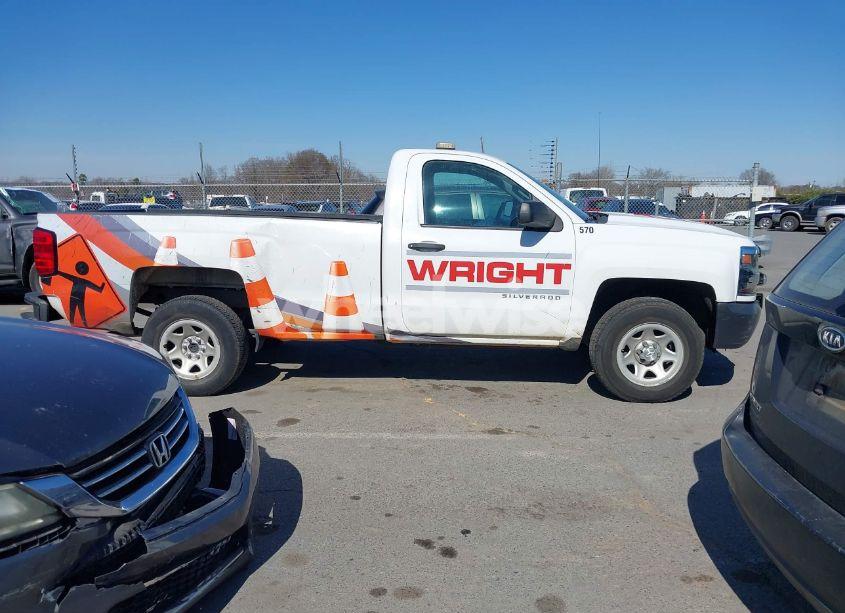 Photo 14 of 2018 Chevrolet Silverado 1500 WT (VIN 1GCNCNEH2JZ148429)