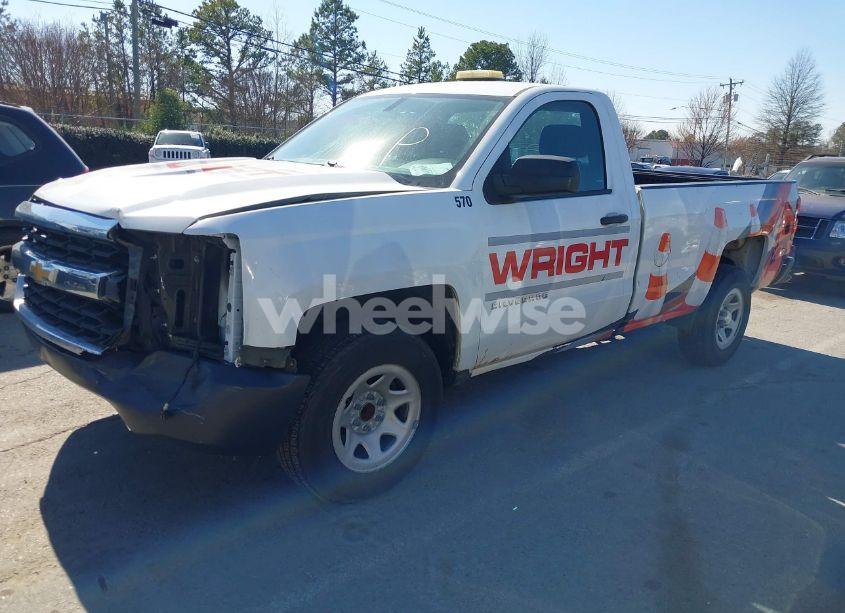 Photo 2 of 2018 Chevrolet Silverado 1500 WT (VIN 1GCNCNEH2JZ148429)