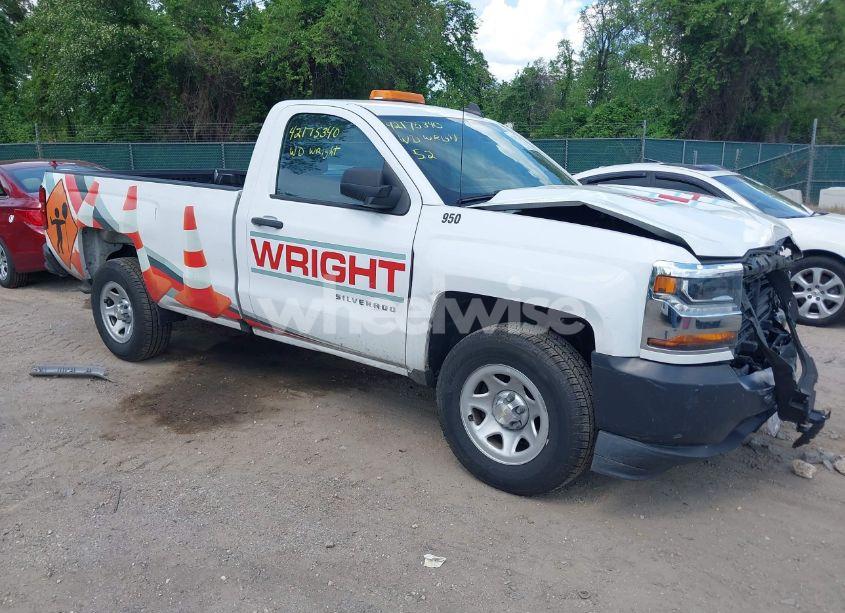 2018 Chevrolet Silverado 1500 WT (VIN 1GCNCNEH2JZ238390) main photo