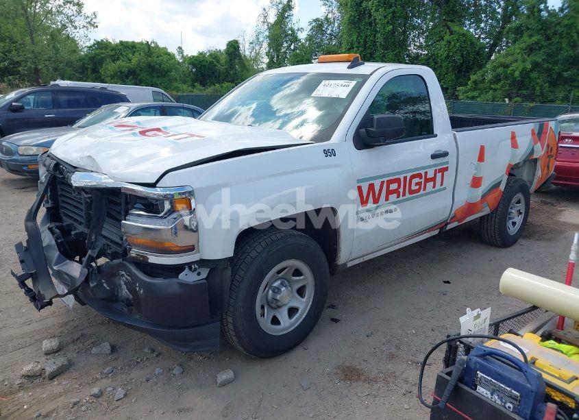 Photo 2 of 2018 Chevrolet Silverado 1500 WT (VIN 1GCNCNEH2JZ238390)