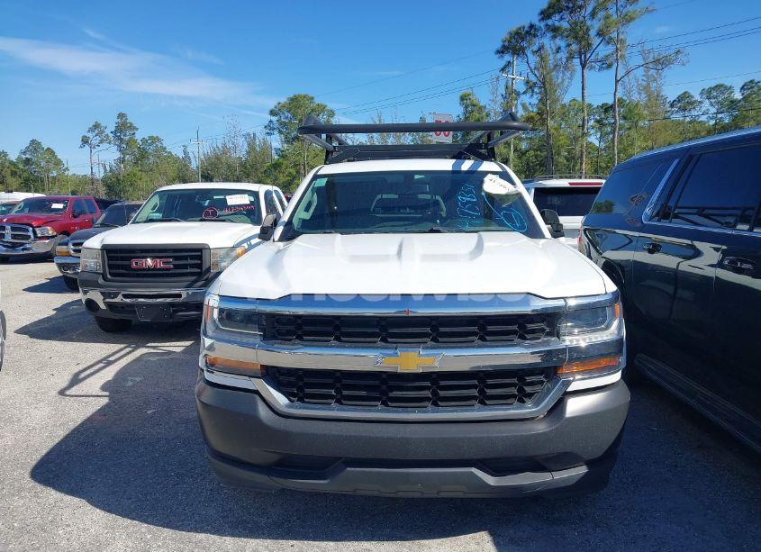 Photo 12 of 2018 Chevrolet Silverado 1500 WT (VIN 1GCNCNEH3JZ336487)