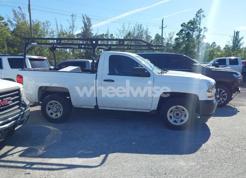 Photo 13 of 2018 Chevrolet Silverado 1500 WT (VIN 1GCNCNEH3JZ336487)