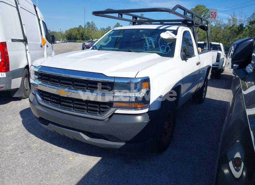 Photo 2 of 2018 Chevrolet Silverado 1500 WT (VIN 1GCNCNEH3JZ336487)