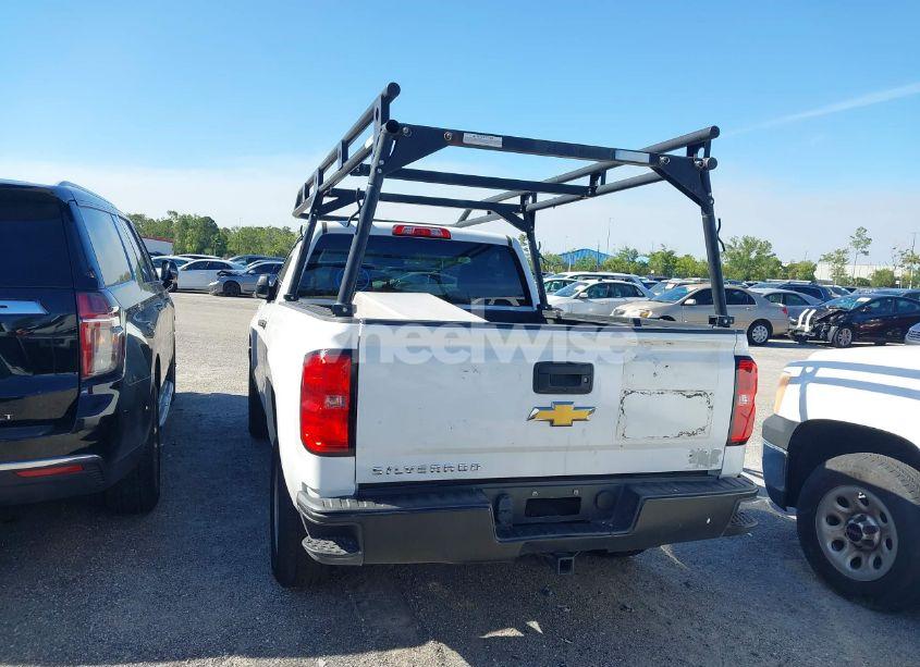 Photo 3 of 2018 Chevrolet Silverado 1500 WT (VIN 1GCNCNEH3JZ336487)