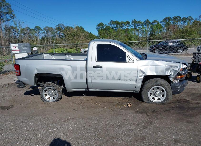 Photo 13 of 2018 Chevrolet Silverado 1500 WT (VIN 1GCNCNEH3JZ378500)