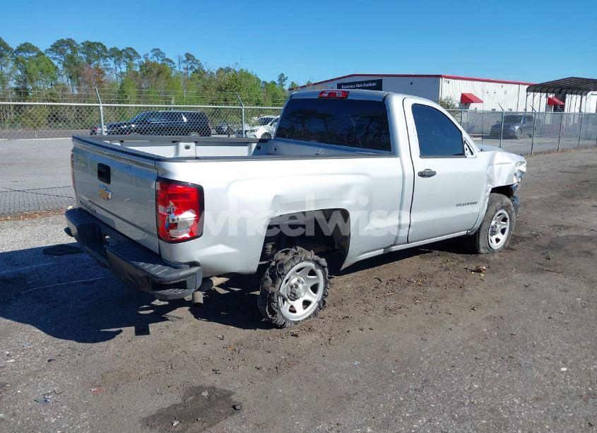 Photo 4 of 2018 Chevrolet Silverado 1500 WT (VIN 1GCNCNEH3JZ378500)