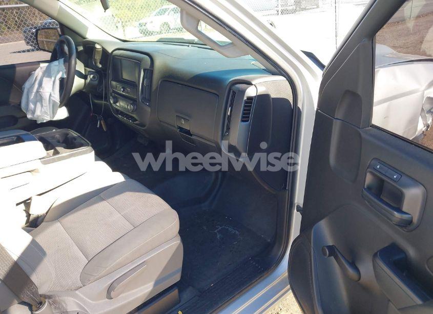 Photo 5 of 2018 Chevrolet Silverado 1500 WT (VIN 1GCNCNEH3JZ378500)