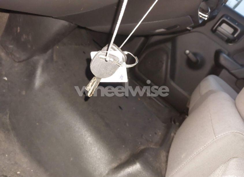 Photo 6 of 2016 Chevrolet Silverado 1500 WT (VIN 1GCNCNEH4GZ324695)